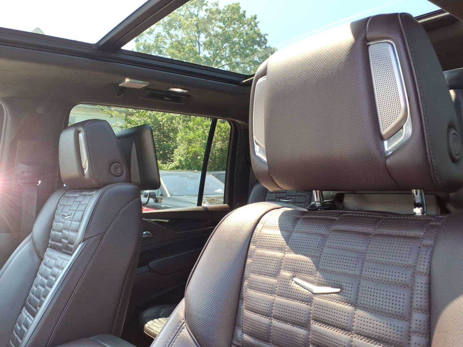 Certified 2023 Cadillac Escalade ESV V w/ LPO, Floor Liner Package AWD/4WD image 22
