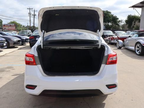 Used 2019 Nissan Sentra S FWD image 14