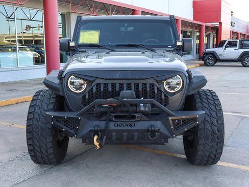 Used 2021 Jeep Wrangler Unlimited Rubicon AWD/4WD image 3