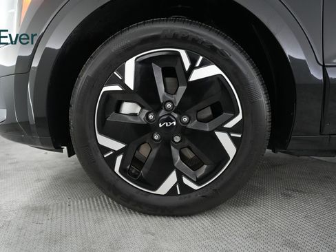 Used 2023 Kia Niro Wind FWD image 19