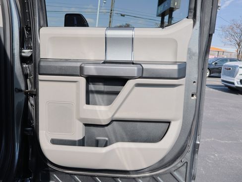 Used 2020 Ford F250 XLT w/ XLT Premium Package image 31