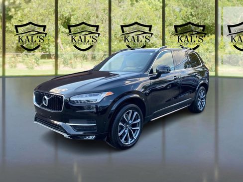 Used 2018 Volvo XC90 T6 Momentum w/ Convenience Package image 1