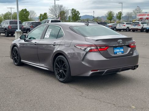 Used 2023 Toyota Camry SE w/ Cold Weather Package image 12
