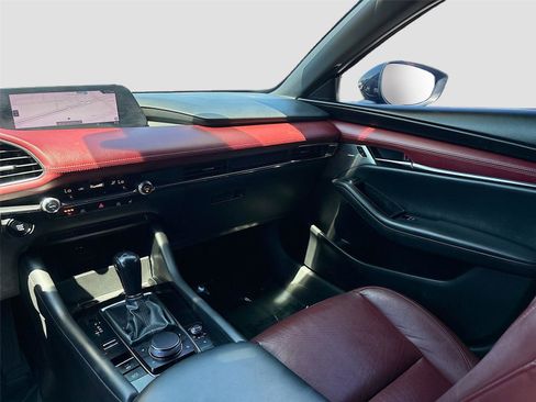 Used 2019 MAZDA MAZDA3 AWD Hatchback w/ Premium Pkg image 25