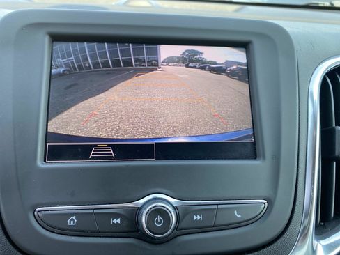 Used 2022 Chevrolet Equinox LT FWD image 13