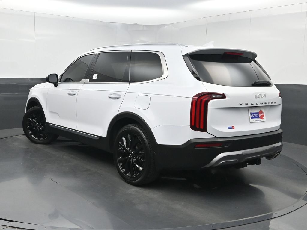 Used 2022 Kia Telluride SX w/ Towing Package FWD image 28