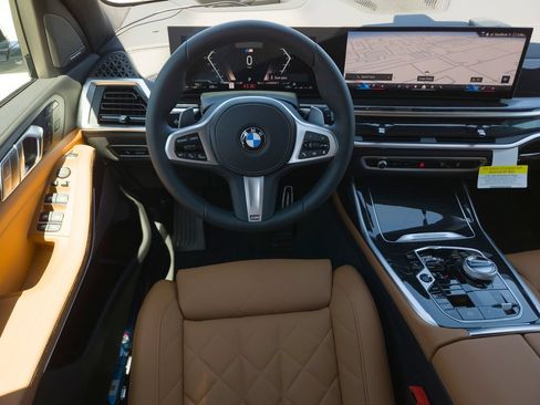 New 2027 BMW X7 xDrive40i w/ M Sport Package AWD/4WD image 16