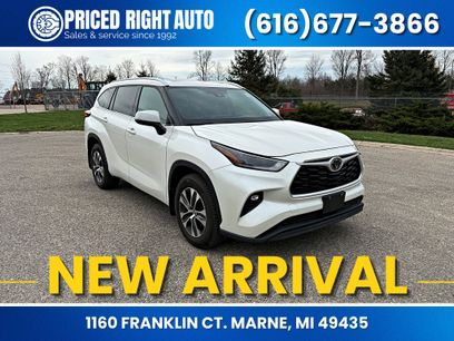Used 2021 Toyota Highlander XLE
