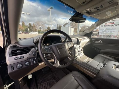 Certified 2019 GMC Yukon XL Denali w/ Denali Ultimate Package image 10