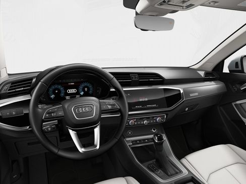 Certified 2024 Audi Q3 2.0T Premium AWD/4WD image 3