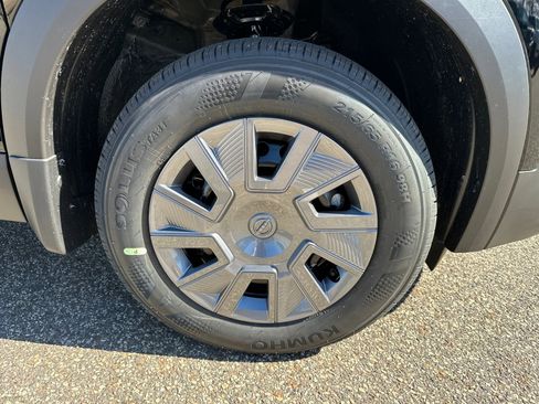 New 2026 Nissan Kicks S image 12