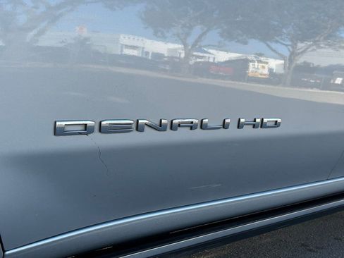 Used 2022 GMC Sierra 2500 Denali image 37