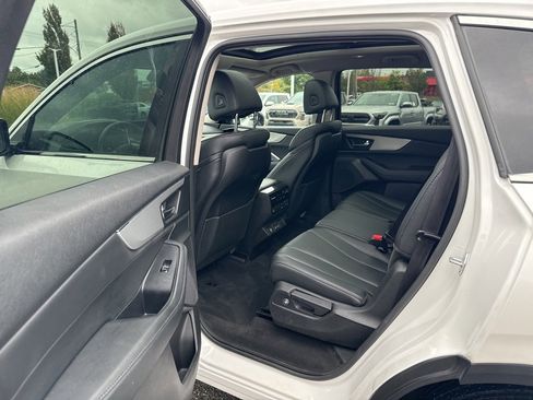 Used 2023 Acura MDX SH-AWD image 10