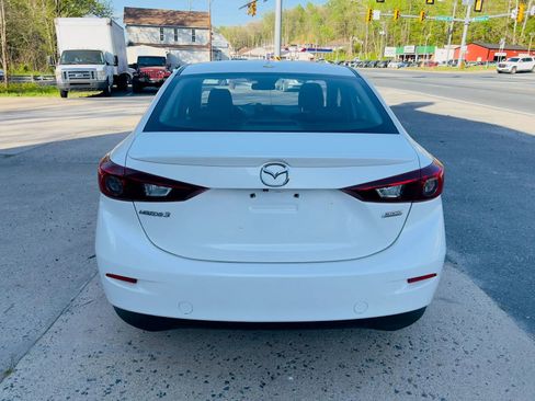 Used 2017 MAZDA MAZDA3 Touring w/ Popular Equipment Package image 5