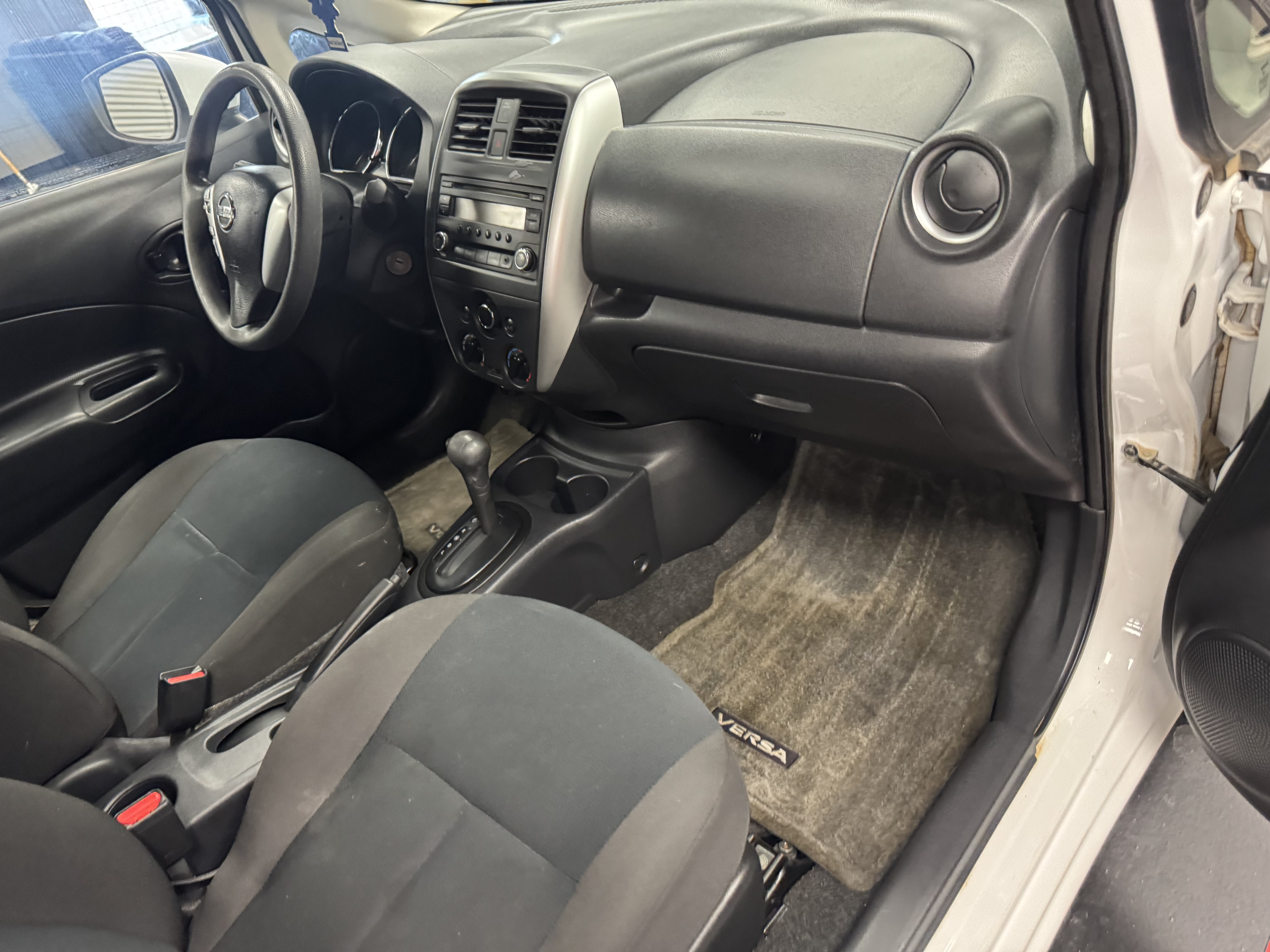 Used 2015 Nissan Versa Note S Plus FWD image 13