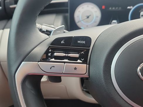 Certified 2022 Hyundai Tucson Limited FWD image 21