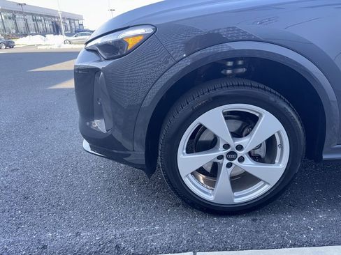 Certified 2025 Audi Q5 Premium Plus w/ Premium Plus image 31