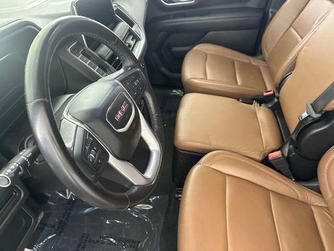 Used 2022 GMC Yukon SLE w/ Gmc Pro Safety Plus Package AWD/4WD image 22