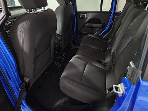 Used 2023 Jeep Gladiator Overland image 26