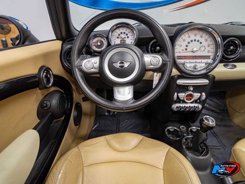 Used 2009 MINI Cooper Convertible image 13
