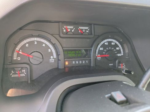 Used 2010 Ford E-350 and Econoline 350 Extended Wagon Super Duty image 11