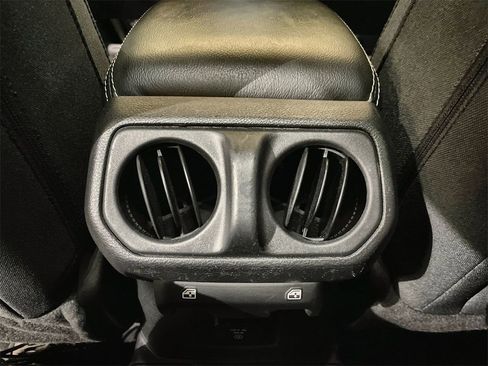 Used 2022 Jeep Wrangler Unlimited Sahara w/ Cold Weather Group image 20