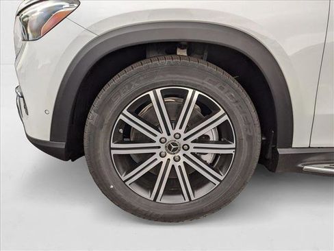 New 2025 Mercedes-Benz GLE 450 4MATIC image 9