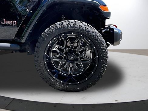 Used 2022 Jeep Gladiator Rubicon w/ LED Lighting Group AWD/4WD image 33