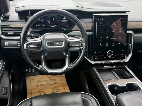 Used 2025 GMC Acadia Denali w/ LPO, All-Weather Package AWD/4WD image 15