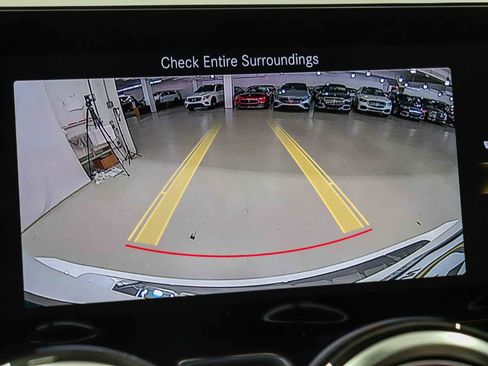 Used 2023 Mercedes-Benz GLB 250 image 24