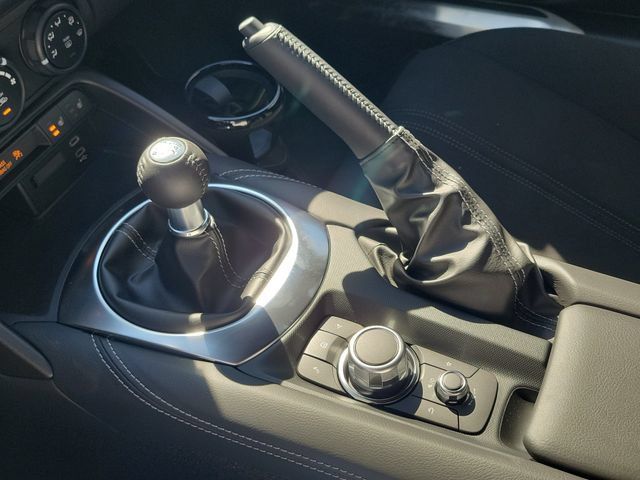 New 2026 MAZDA MX-5 Miata Club w/ Interior Package RWD image 16