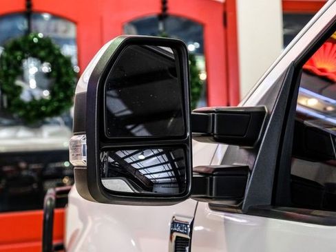 Used 2019 Ford F250 Lariat w/ Lariat Value Package image 37