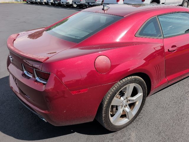 Used 2010 Chevrolet Camaro SS w/ RS Package RWD image 17