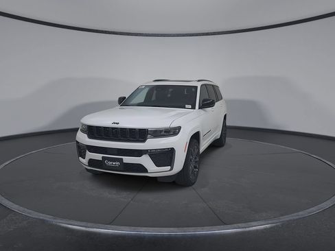 New 2026 Jeep Grand Cherokee L Limited AWD/4WD image 4