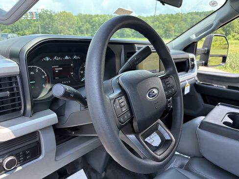 New 2026 Ford F250 XL w/ 360-Degree Camera Package AWD/4WD image 29