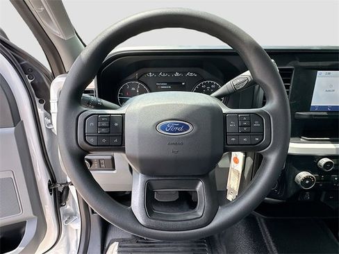 New 2025 Ford F550 4x4 Crew Cab Super Duty image 7