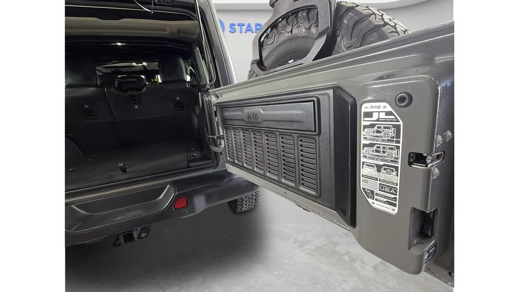 Used 2021 Jeep Wrangler Unlimited Rubicon AWD/4WD image 25