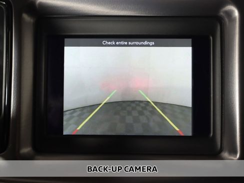 Used 2019 Dodge Challenger SXT image 3