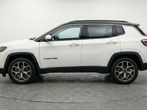 Used 2025 Jeep Compass Limited image 5