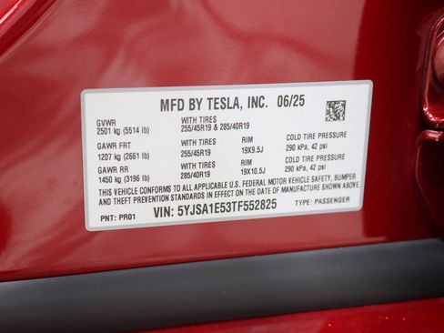 Used 2026 Tesla Model S AWD/4WD image 40