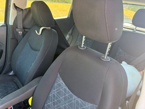 Used 2022 Chevrolet Spark LT FWD image 10