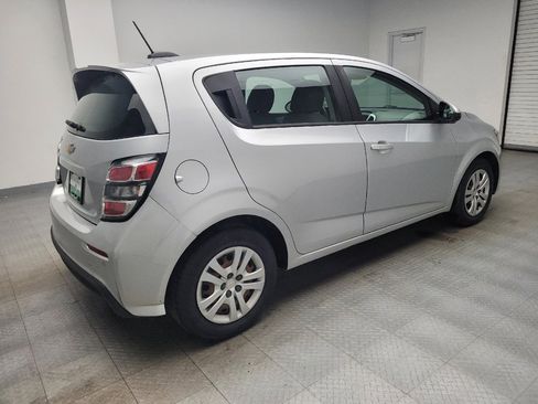 Used 2020 Chevrolet Sonic LT FWD image 10