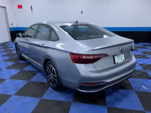 Used 2023 Volkswagen Jetta Sport FWD image 6