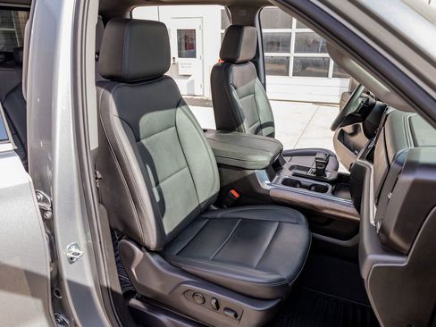 Used 2024 Chevrolet Silverado 1500 LTZ w/ LTZ Premium Package image 26