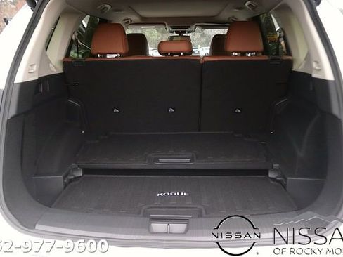 New 2026 Nissan Rogue Platinum image 14