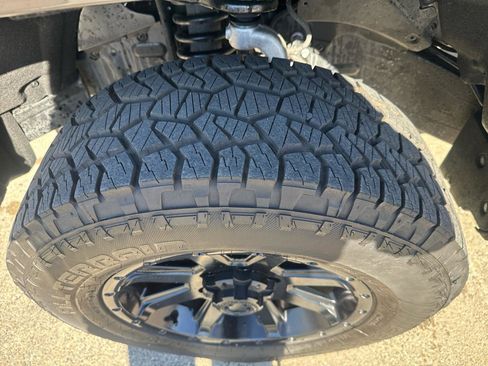 Used 2024 Toyota Tacoma SR5 image 10