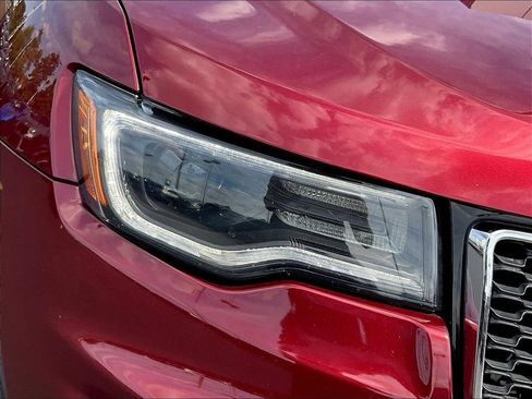 Used 2021 Jeep Grand Cherokee Limited w/ Premium Lighting Group AWD/4WD image 29