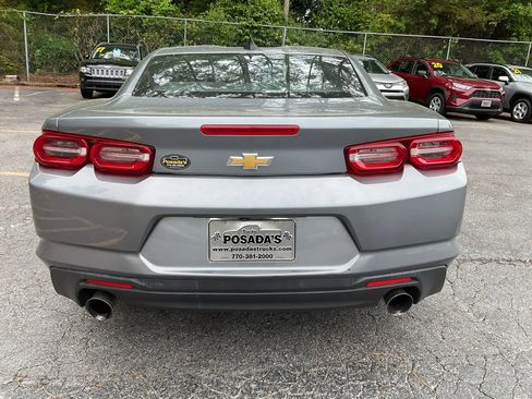 Used 2019 Chevrolet Camaro LT RWD image 6