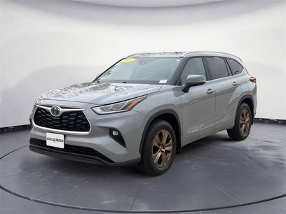 Used 2023 Toyota Highlander Bronze Edition