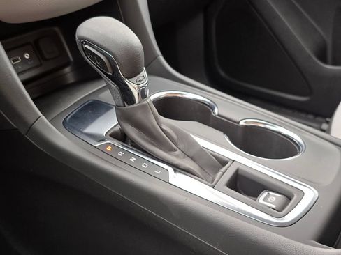 Used 2024 Chevrolet Equinox LS w/ LS Convenience Package FWD image 58